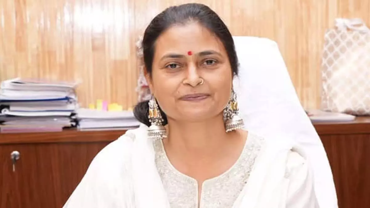 Now , दक्षिण मध्य रेलवे के पाँच प्रमुख विभागों की प्रमुख महिलाएँ Now , दक्षिण मध्य रेलवे के पाँच प्रमुख विभागों की प्रमुख महिलाएँ