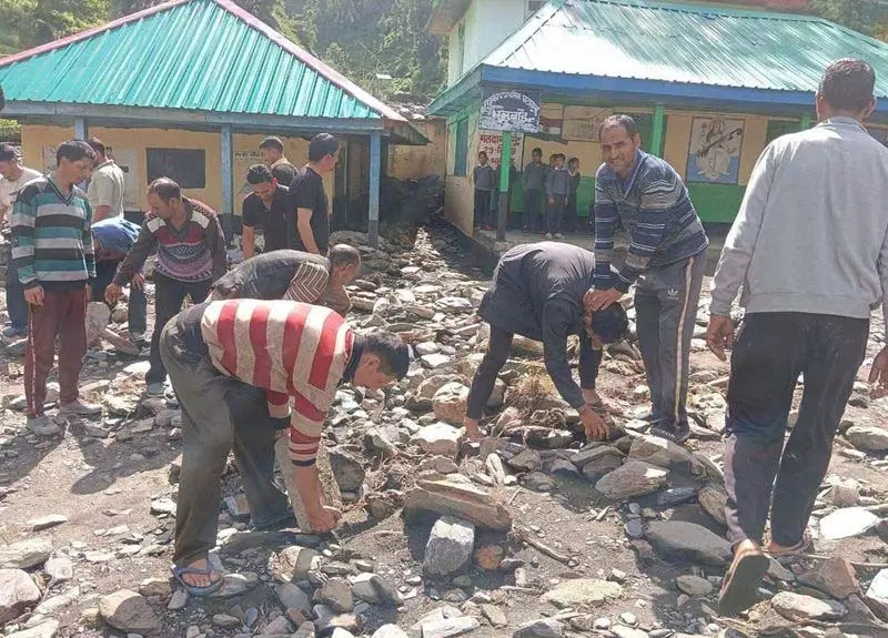 बारिश से तबाह Himachal के स्कूलों का 16 करोड़ रुपये से होगा कायाकल्प बारिश से तबाह Himachal के स्कूलों का 16 करोड़ रुपये से होगा कायाकल्प