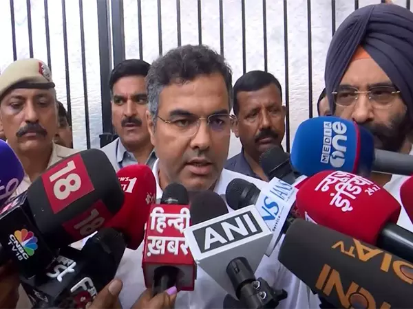 व्यक्ति 24 घंटे से कर रहा था रेकी: दिल्ली के मंत्री प्रवेश साहिब सिंह ने CM रेखा गुप्ता पर हमले पर कहा व्यक्ति 24 घंटे से कर रहा था रेकी: दिल्ली के मंत्री प्रवेश साहिब सिंह ने CM रेखा गुप्ता पर हमले पर कहा