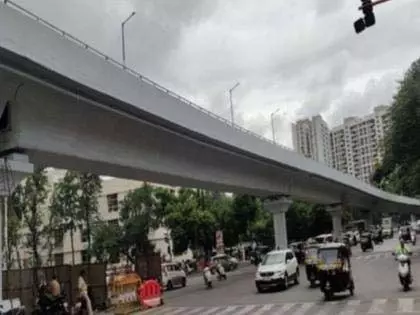 काम अभी भी लंबित; सिंहगढ़ रोड पर फ्लाईओवर का दूसरा हिस्सा बंद काम अभी भी लंबित; सिंहगढ़ रोड पर फ्लाईओवर का दूसरा हिस्सा बंद