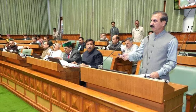 हिमकेयर योजना के तहत मुफ्त इलाज को लेकर कांग्रेस और BJP में टकराव हिमकेयर योजना के तहत मुफ्त इलाज को लेकर कांग्रेस और BJP में टकराव