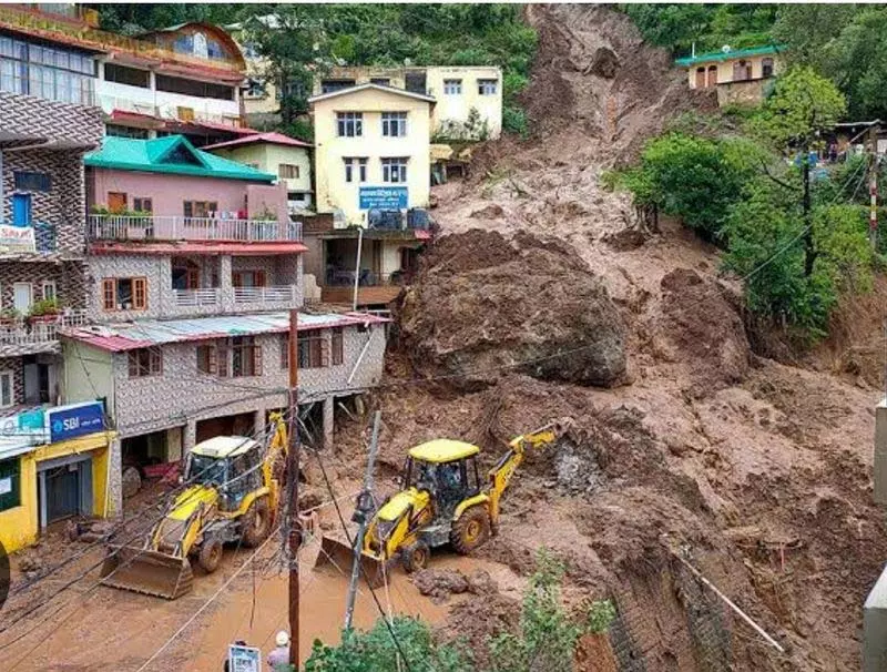 Himachal Pradesh में मानसून के प्रकोप ने जलवायु संकट को उजागर किया Himachal Pradesh में मानसून के प्रकोप ने जलवायु संकट को उजागर किया