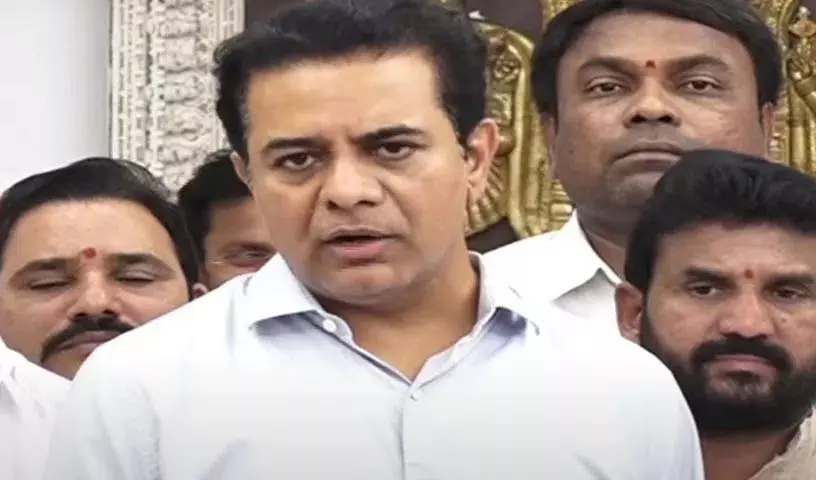 कांग्रेस सरकार को पुलिस तैनात करके खाद क्यों बांटनी पड़ी? : KTR कांग्रेस सरकार को पुलिस तैनात करके खाद क्यों बांटनी पड़ी? : KTR