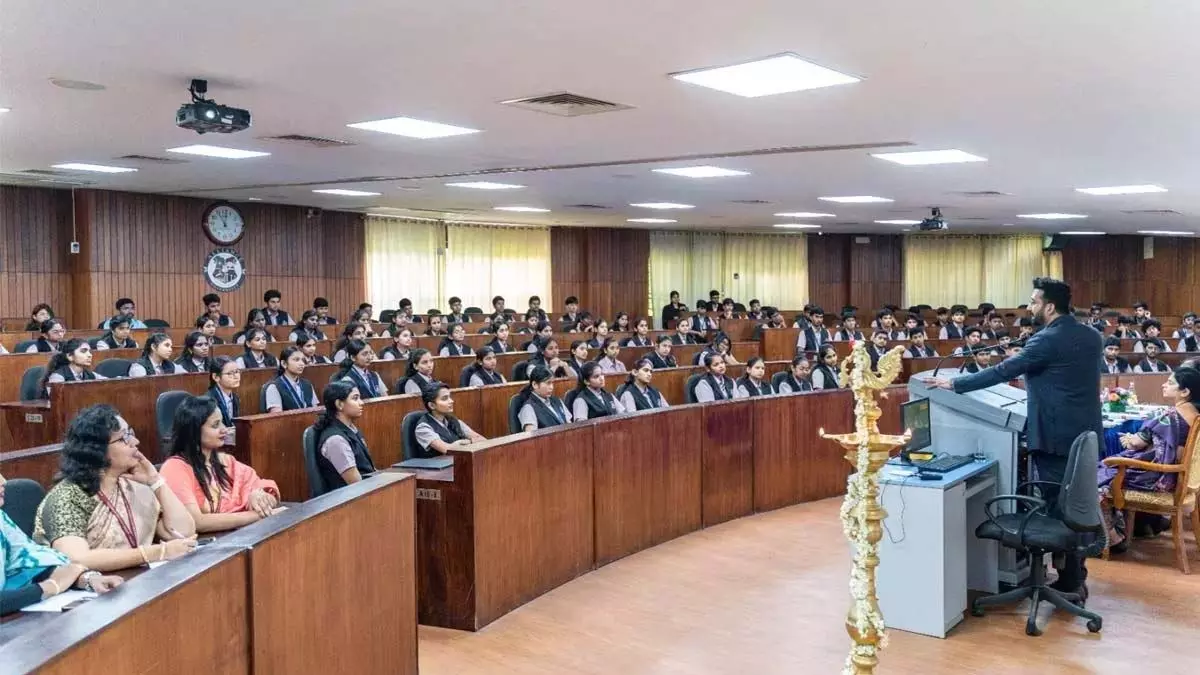 Alliance यूनिवर्सिटी ने एलायंस पीयू कॉलेज के छात्रों के लिए इमर्शन प्रोग्राम का आयोजन किया Alliance यूनिवर्सिटी ने एलायंस पीयू कॉलेज के छात्रों के लिए इमर्शन प्रोग्राम का आयोजन किया