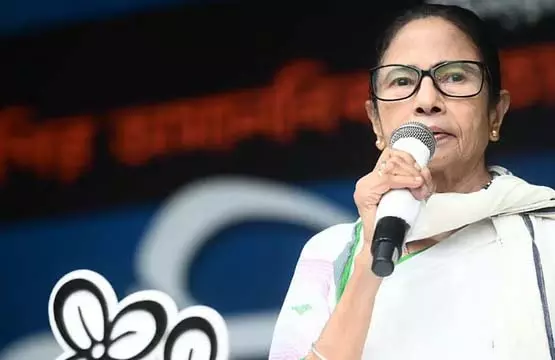 Lok Sabha में मंत्रियों को हटाने वाला विधेयक पेश होते ही ममता ने लिखा पत्र Lok Sabha में मंत्रियों को हटाने वाला विधेयक पेश होते ही ममता ने लिखा पत्र