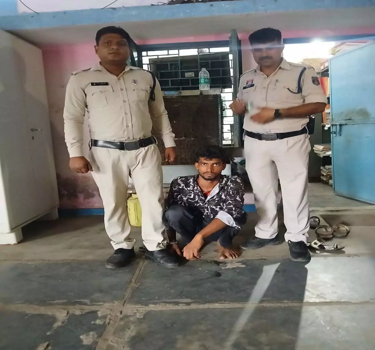 बेगूसराय से नाबालिग बालिका को बरामद कर पुलिस ने आरोपी को किया गिरफ्तार बेगूसराय से नाबालिग बालिका को बरामद कर पुलिस ने आरोपी को किया गिरफ्तार