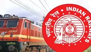 दिवाली–छठ पर बिहार के लिए 12 हजार विशेष ट्रेनें, 20% वापसी किराया छूट दिवाली–छठ पर बिहार के लिए 12 हजार विशेष ट्रेनें, 20% वापसी किराया छूट