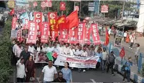 मुंबई आजाद मैदान: फिलिस्तीन समर्थन प्रदर्शन, इजराइल समर्थक बच्चे को बाहर निकाला मुंबई आजाद मैदान: फिलिस्तीन समर्थन प्रदर्शन, इजराइल समर्थक बच्चे को बाहर निकाला