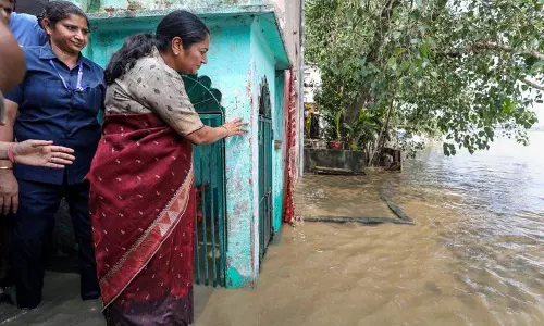 दिल्ली की मुख्यमंत्री रेखा गुप्ता ने यमुना बाजार का निरीक्षण, बाढ़ तैयारियों की समीक्षा की