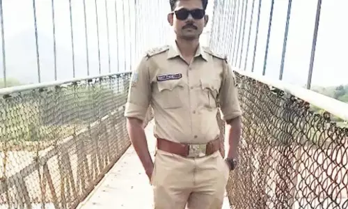 लड़की से शादी करने और उसे प्रताड़ित करने के आरोप में पुलिस निलंबित SI को Andhra से गिरफ्तार किया