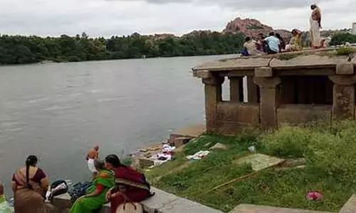 तुंगभद्रा जलाशय से 3 लाख क्यूसेक पानी छोड़ा गया: काम्पली ब्रिज समेत 7 प्रसिद्ध स्मारक जलमग्न