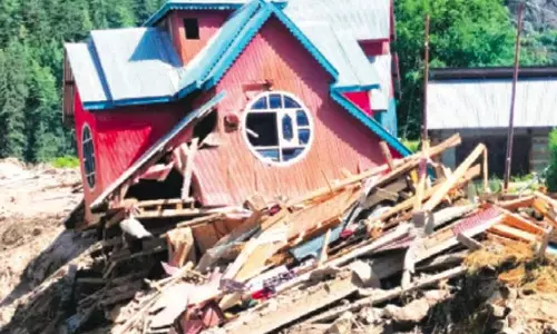 चेनाब नदी ने एक परिवार के 5 सदस्यों को बहाकर दुल्हन के सपने तोड़े