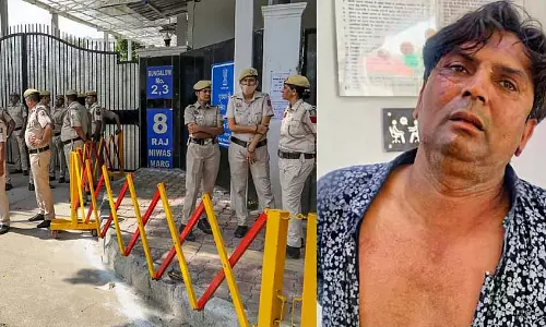 Delhi की मुख्यमंत्री रेखा गुप्ता पर जन सुनवाई के दौरान हमला, आरोपी हिरासत में