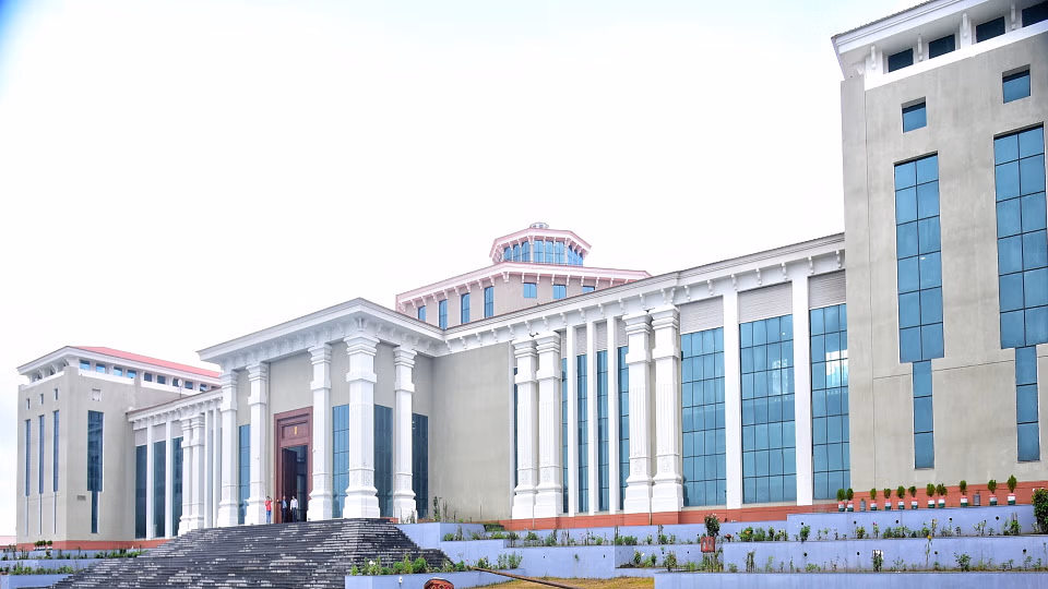 Gairsain: हंगामेदार सत्र में भी सरकार ने निपटाए विधायी कार्य
