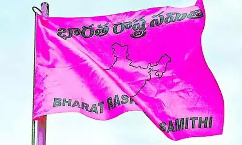 Telangana में झूठे दावों के लिए BRS  ने दो एआईएस अधिकारियों के खिलाफ कार्रवाई की मांग की