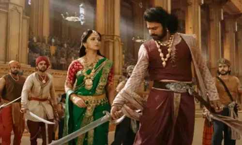 Prabhas और अनुष्का शेट्टी 8 साल बाद फिर साथ नजर आएंगे Prabhas और अनुष्का शेट्टी 8 साल बाद फिर साथ नजर आएंगे