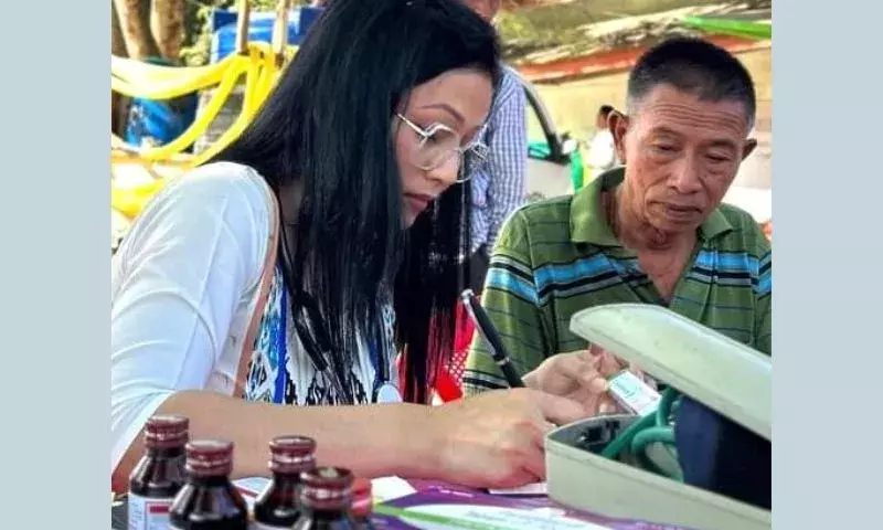 Manipur: पहले ट्रांसजेंडर डॉक्टर ने अदालती लड़ाई के लिए लिंग परिवर्तन कराया Manipur: पहले ट्रांसजेंडर डॉक्टर ने अदालती लड़ाई के लिए लिंग परिवर्तन कराया