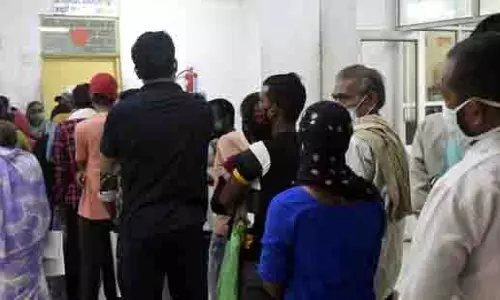 Bengaluru : मानसून के दौरान वायरल संक्रमण का खतरा बढ़ा Bengaluru : मानसून के दौरान वायरल संक्रमण का खतरा बढ़ा