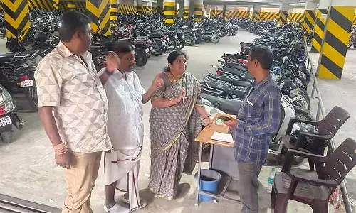 पार्किंग के लिए अतिरिक्त पैसे वसूलें: नगर परिषद अध्यक्ष रेखा तराटे