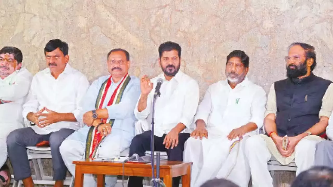 अगले वी-पी के रूप में तेलुगु बिड्डा वापस: रेवंत अगले वी-पी के रूप में तेलुगु बिड्डा वापस: रेवंत