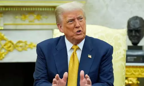White House ने टिकटॉक पर ट्रंप का वीडियो जारी किया, जिसमें कहा गया है, मैं आपकी आवाज हूं White House ने टिकटॉक पर ट्रंप का वीडियो जारी किया, जिसमें कहा गया है, मैं आपकी आवाज हूं