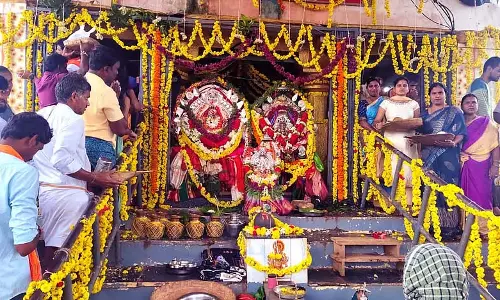 Basavapatna : चिक्कुदादमना बेट्टा में भक्तों का सैलाब उमड़ पड़ा