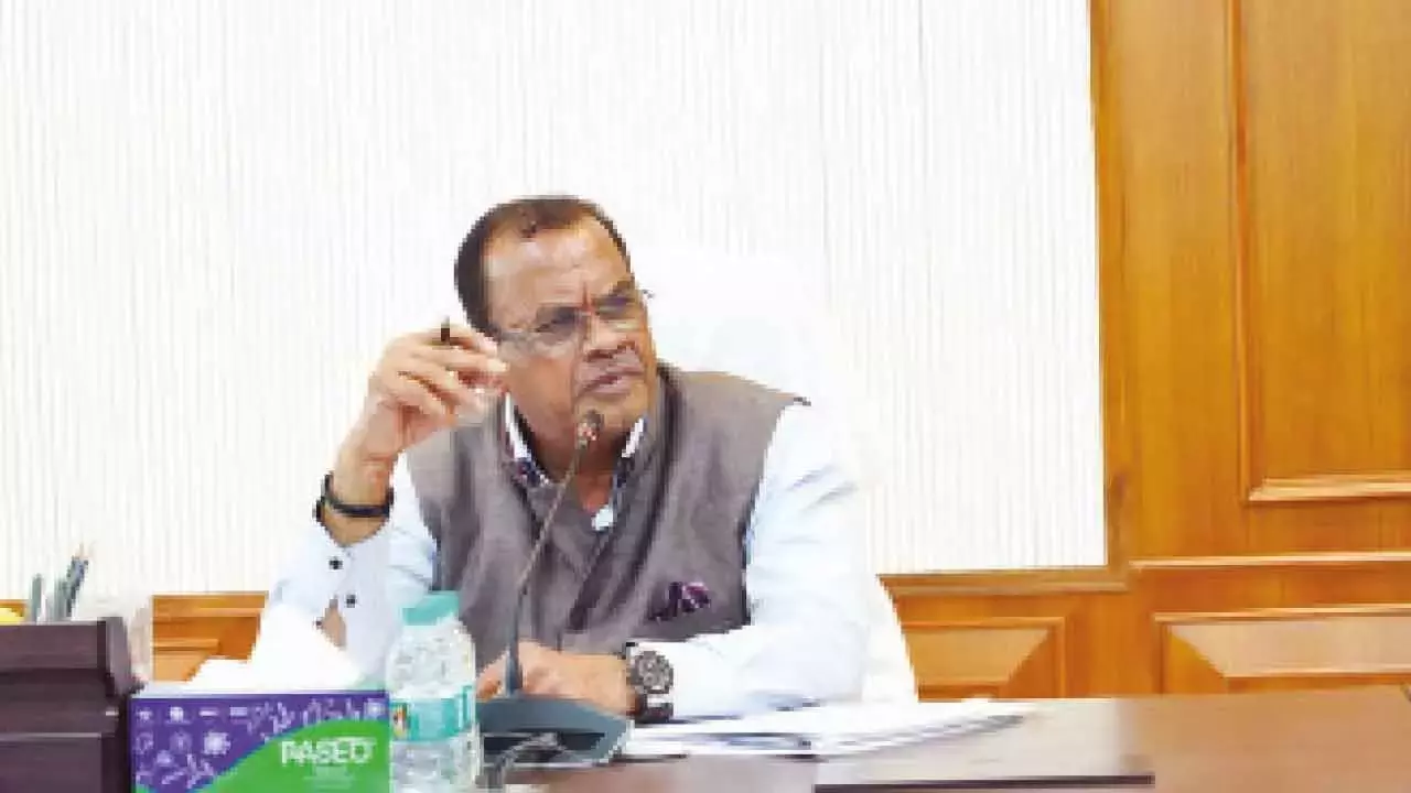बेहतर सड़क संपर्क से ग्रामीण टीजी में अधिक नौकरियां आएंगी: कोमाटीरेड्डी बेहतर सड़क संपर्क से ग्रामीण टीजी में अधिक नौकरियां आएंगी: कोमाटीरेड्डी