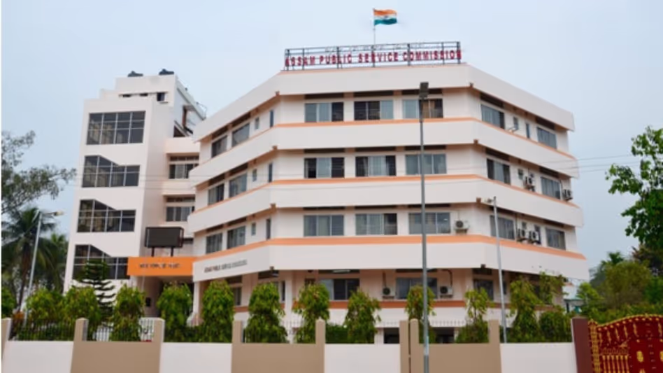 Manipur से संबंधित विवादास्पद प्रश्न को हटा दिया