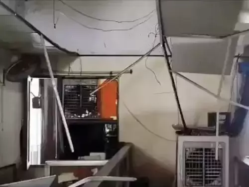 Faridabad: ऑडिट ब्रांच में छत गिरने से हड़कंप Faridabad: ऑडिट ब्रांच में छत गिरने से हड़कंप