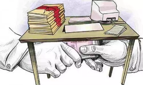 पूर्व vice-principal ने मांगी 5 करोड़ की फिरौती, कॉलेज को बदनाम करने की धमकी