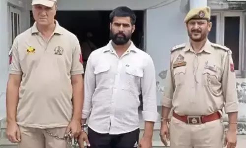 Kathua: चोरी हुआ ट्रैक्टर ट्रॉली बरामद, चोर गिरफ्तार Kathua: चोरी हुआ ट्रैक्टर ट्रॉली बरामद, चोर गिरफ्तार