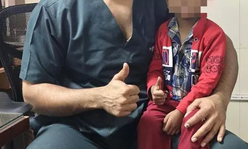 DMCH के डॉक्टर ने 4 साल के बच्चे की जान बचाई, सर्जरी में मील का पत्थर स्थापित किया DMCH के डॉक्टर ने 4 साल के बच्चे की जान बचाई, सर्जरी में मील का पत्थर स्थापित किया