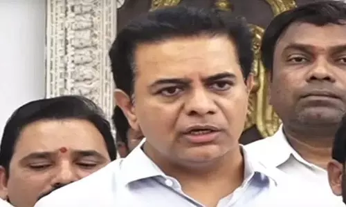 किसानों को धोखा देने में कांग्रेस, भाजपा शामिल: KTR