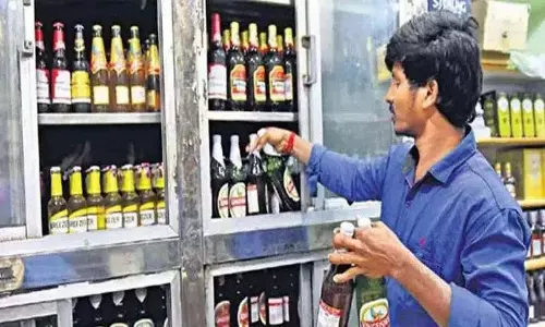Liquor license के लिए नोटिस जारी, आवेदन शुल्क बढ़ाकर 3 लाख रुपये किया गया