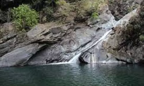 Nainital: अल्मोड़ा परिवार पर टूटा दुःख का पहाड़, पिता कोसी नदी में डूबे Nainital: अल्मोड़ा परिवार पर टूटा दुःख का पहाड़, पिता कोसी नदी में डूबे