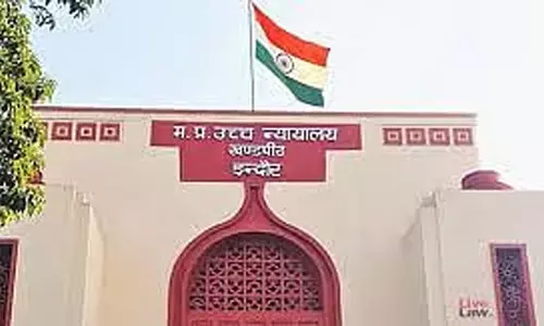 HC ने झाबुआ के बमनीयां में 11 दुकानों के निर्माण पर PIL खारिज की, यातायात सुधार का आदेश