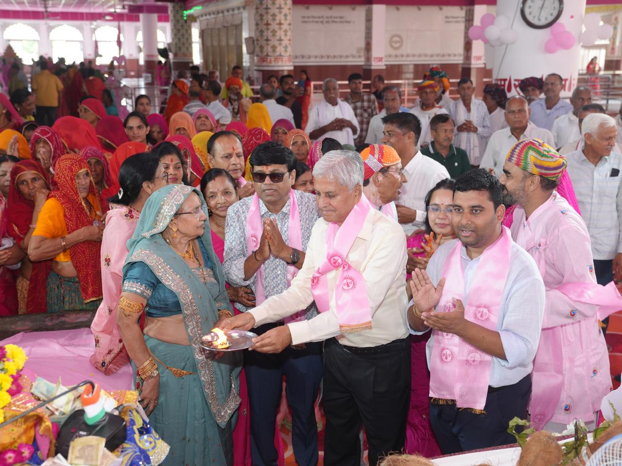 जो भक्त सच्चे हृदय से भगवान को पुकारते हैं, भगवान उनकी रक्षा अवश्य करते हैं  : Saint Harshukram