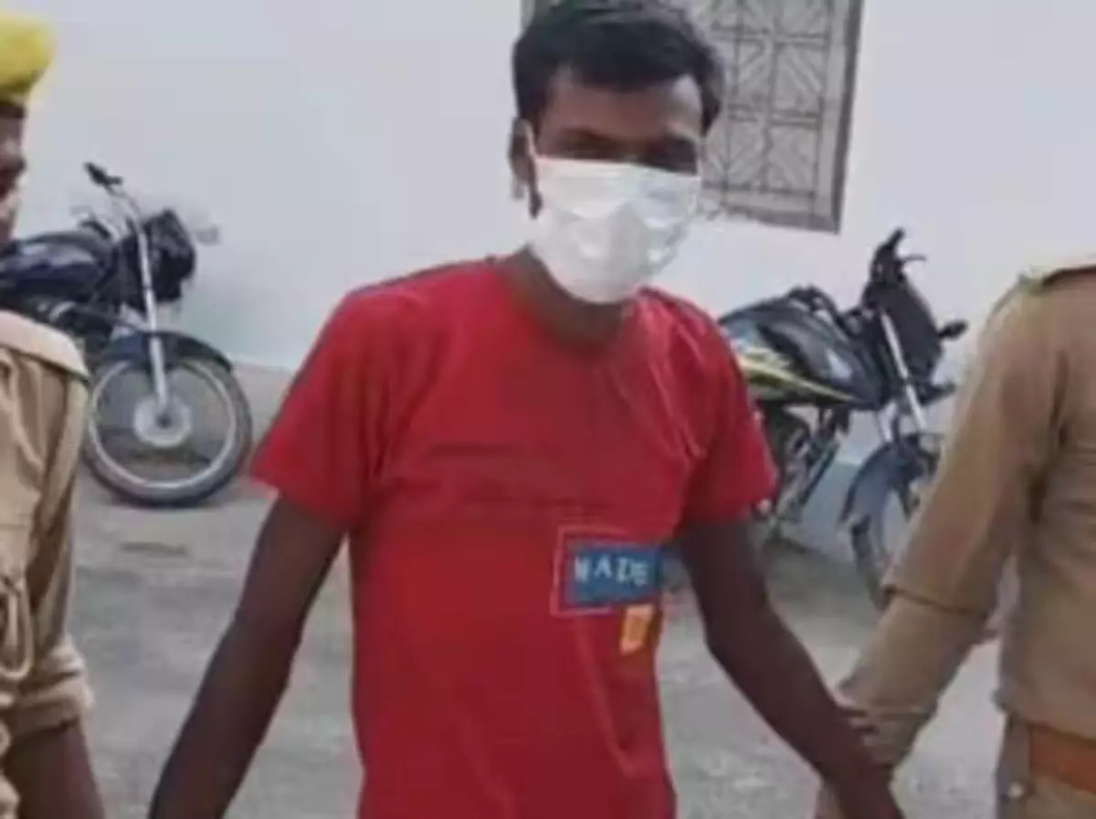 घूमाने के बहाने पत्नी और बेटियों की हत्या, नदी में धक्का देने वाला शख्स गिरफ्तार घूमाने के बहाने पत्नी और बेटियों की हत्या, नदी में धक्का देने वाला शख्स गिरफ्तार