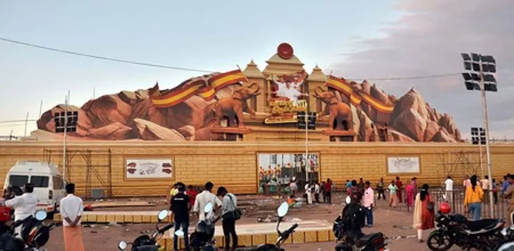 थवेका का दूसरा राज्य सम्मेलन आज मदुरै में: विजय ने स्थल का निरीक्षण किया थवेका का दूसरा राज्य सम्मेलन आज मदुरै में: विजय ने स्थल का निरीक्षण किया