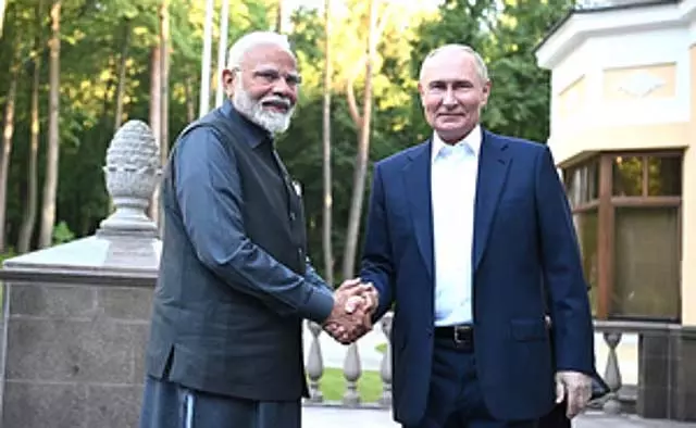भारत को कच्चे तेल की आपूर्ति 5% छूट पर जारी रहेगी: रूस ने घोषणा की भारत को कच्चे तेल की आपूर्ति 5% छूट पर जारी रहेगी: रूस ने घोषणा की
