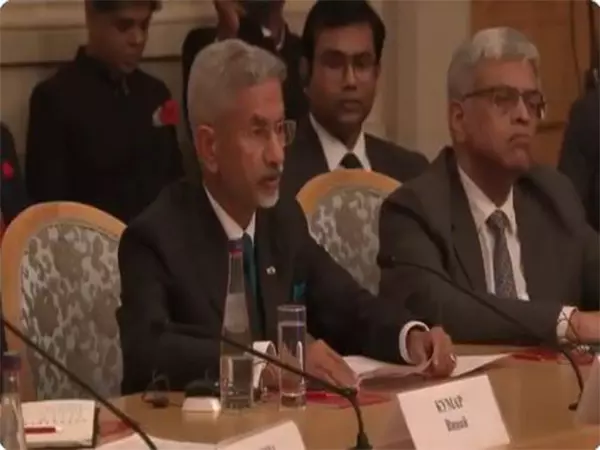 जयशंकर ने मास्को में IRIGC-TEC में व्यापार और कनेक्टिविटी बढ़ाने पर जोर दिया जयशंकर ने मास्को में IRIGC-TEC में व्यापार और कनेक्टिविटी बढ़ाने पर जोर दिया