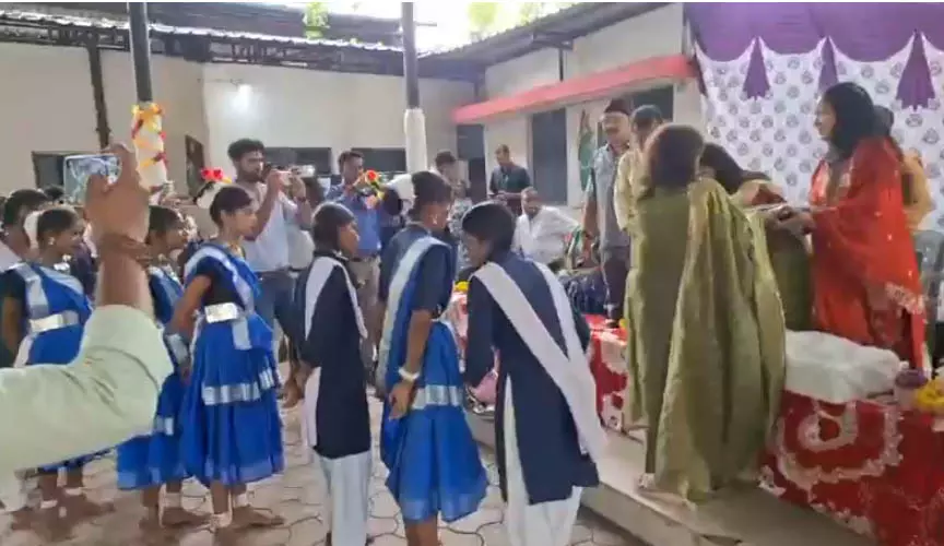 बच्चों की शिक्षा के लिए हमेशा तत्पर रहूँगा : सुशांत शुक्ला बच्चों की शिक्षा के लिए हमेशा तत्पर रहूँगा : सुशांत शुक्ला