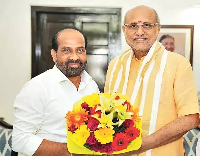 Andhra : मंत्री सत्यकुमार ने उपराष्ट्रपति पद के उम्मीदवार को बधाई दी Andhra : मंत्री सत्यकुमार ने उपराष्ट्रपति पद के उम्मीदवार को बधाई दी
