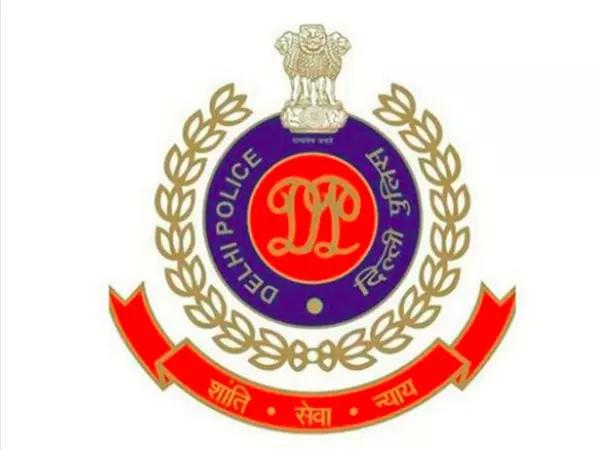 दिल्ली CM हमला मामला: पुलिस ने आरोपी के सोशल मीडिया और फोन की जांच शुरू की दिल्ली CM हमला मामला: पुलिस ने आरोपी के सोशल मीडिया और फोन की जांच शुरू की