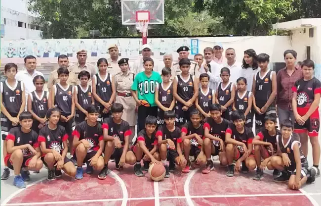 Sonipat: पुलिस ने छात्राओं को समझाया नशे का खतरा Sonipat: पुलिस ने छात्राओं को समझाया नशे का खतरा