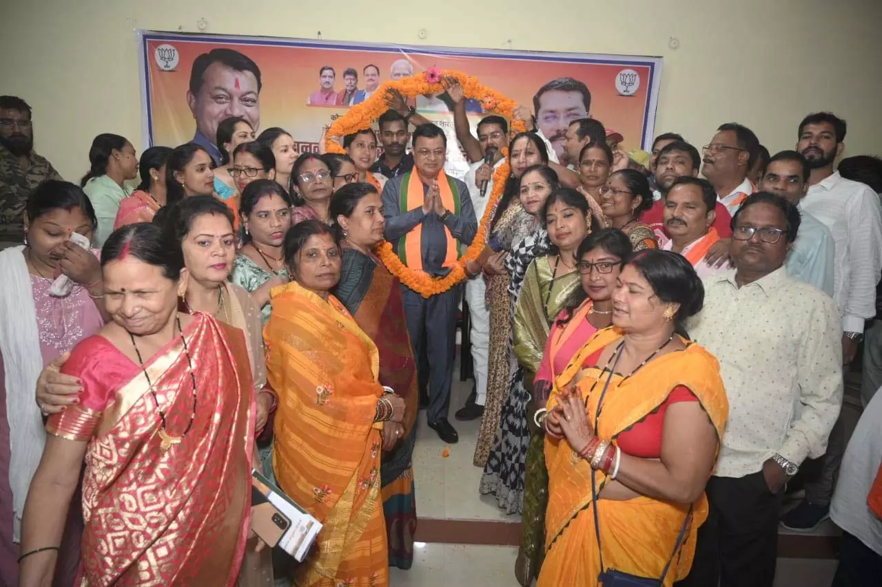 भाजपा जिला कार्यालय में लखन लाल देवांगन का आत्मीय स्वागत, कार्यकर्ताओं में उत्साह भाजपा जिला कार्यालय में लखन लाल देवांगन का आत्मीय स्वागत, कार्यकर्ताओं में उत्साह