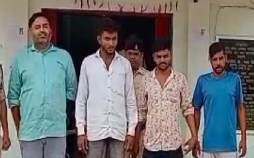 बिलासपुर ढाबा कांड: शराब के पैसों को लेकर बवाल, 5 आरोपी गिरफ्तार बिलासपुर ढाबा कांड: शराब के पैसों को लेकर बवाल, 5 आरोपी गिरफ्तार
