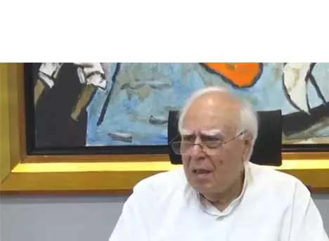 विपक्षी मुख्यमंत्रियों, मंत्रियों को निशाना बनाने के लिए...: संविधान संशोधन विधेयक पर Kapil Sibal विपक्षी मुख्यमंत्रियों, मंत्रियों को निशाना बनाने के लिए...: संविधान संशोधन विधेयक पर Kapil Sibal