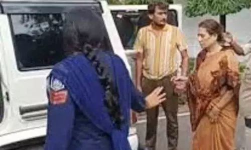 इंजीनियर ने की पत्नी की हत्या, शव को ठिकाना लगाने में मां ने की मदद इंजीनियर ने की पत्नी की हत्या, शव को ठिकाना लगाने में मां ने की मदद