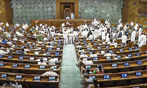 तमिलनाडु के कुछ विश्वविद्यालयों में कुलपति नहीं है : AIADMK ने राज्य विधानसभा में शिकायत की तमिलनाडु के कुछ विश्वविद्यालयों में कुलपति नहीं है : AIADMK ने राज्य विधानसभा में शिकायत की